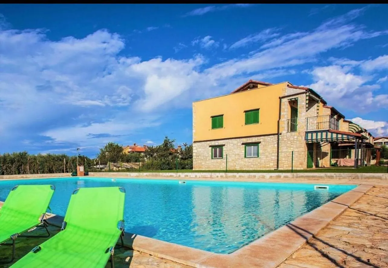 Apartment Aleks Tar-Vabriga 0*,